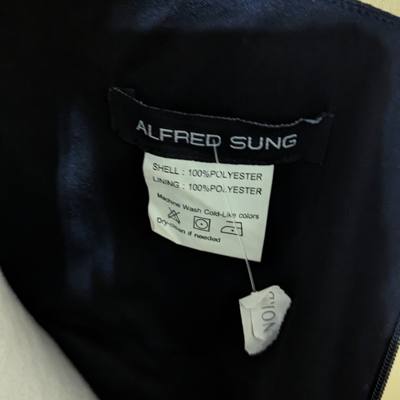 Alfred Sung Collection - Picture 7 of 9